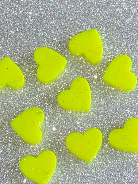 Our Monkey Farts wax melt is a fruity explosion of pear, apple, plum, banana, peach, pineapple, strawberry and raspberry, bubble gum and light floral notes on a musk base.  Please note colours and glitter may vary as each product is uniquely handcrafted.  Net weight 28g  Contains: Allyl Cyclohexylpropionate, Ethyl Methylphenylglycidate, Heliotropine.