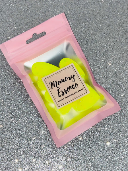 Our Monkey Farts wax melt is a fruity explosion of pear, apple, plum, banana, peach, pineapple, strawberry and raspberry, bubble gum and light floral notes on a musk base.  Please note colours and glitter may vary as each product is uniquely handcrafted.